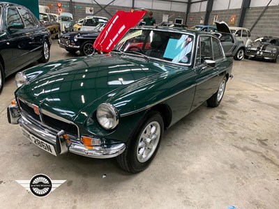 Lot 184 - 1974 MG B GT