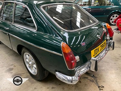 Lot 184 - 1974 MG B GT