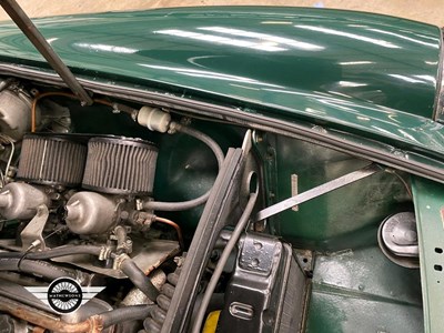 Lot 184 - 1974 MG B GT