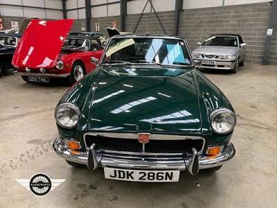 Lot 184 - 1974 MG B GT