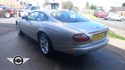 Lot 698 - 1998 JAGUAR XK8 COUPE AUTO