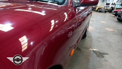 Lot 284 - 2000 JAGUAR XK8 COUPE AUTO