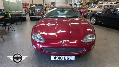 Lot 284 - 2000 JAGUAR XK8 COUPE AUTO