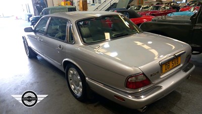 Lot 310 - 2000 DAIMLER SUPER V8 AUTO