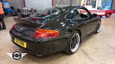 Lot 208 - 1998 PORSCHE 911 CARRERA