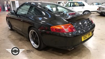 Lot 208 - 1998 PORSCHE 911 CARRERA