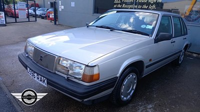 Lot 366 - 1993 VOLVO 940 S TURBO AUTO