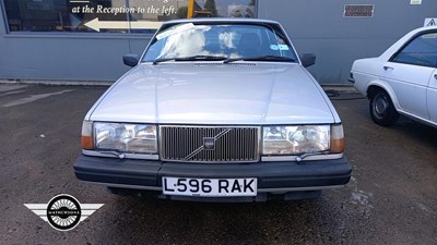 Lot 366 - 1993 VOLVO 940 S TURBO AUTO