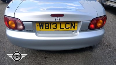 Lot 374 - 2000 MAZDA MX-5