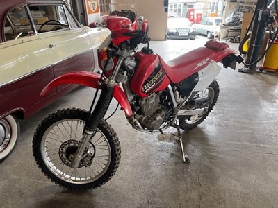 Lot 360 - 2001 HONDA XR400