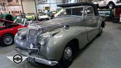 Lot 376 - 1951 DAIMLER DB18 SPORTS