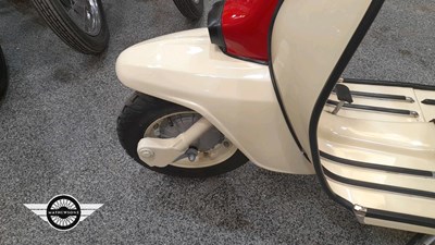 Lot 676 - 1971 LAMBRETTA