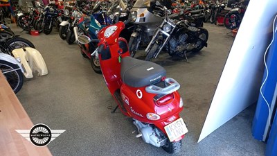 Lot 436 - 2001 PIAGGIO VESPA ET4