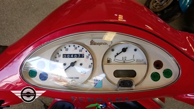 Lot 436 - 2001 PIAGGIO VESPA ET4