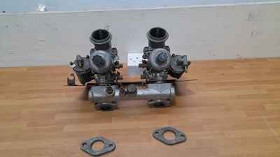 Lot 809 - TWIN 1/14 SU CARBURETTORS