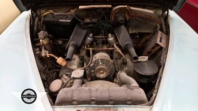 Lot 534 - 1968 DAIMLER V8 250