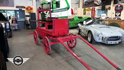 Lot 562 - HORSE DRAWN FIRE ENGINE