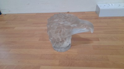 Lot 797 - LALIQUE STYLE EAGLE HEAD