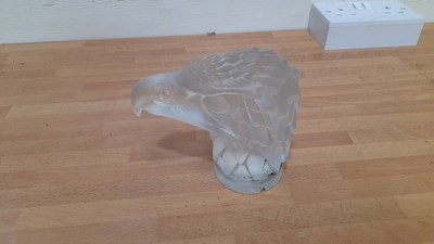 Lot 797 - LALIQUE STYLE EAGLE HEAD