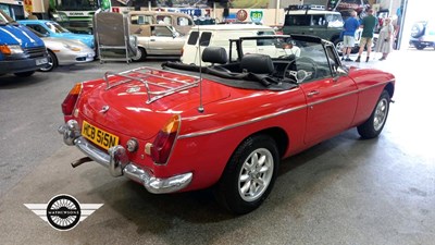 Lot 670 - 1975 MG B