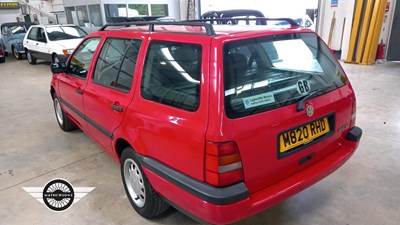 Lot 672 - 1994 VOLKSWAGEN GOLF GL ESTATE