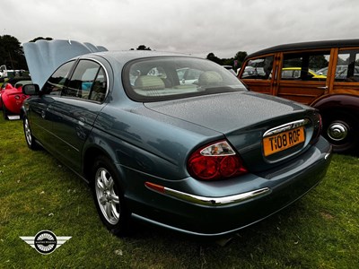 Lot 798 - 1999 JAGUAR S-TYPE V6 AUTO