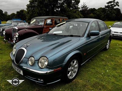 Lot 798 - 1999 JAGUAR S-TYPE V6 AUTO