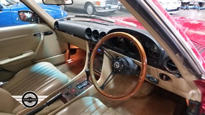 Lot 730 - 1989 MERCEDES 300 SL AUTO