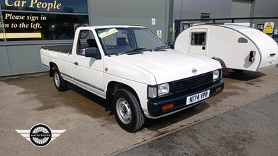 Lot 720 - 1993 NISSAN D21 1-TON PICK-UP