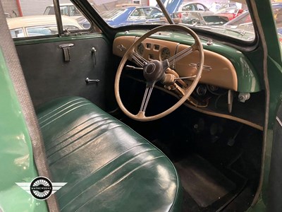 Lot 268 - 1954 MORRIS OXFORD