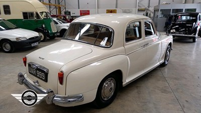 Lot 822 - 1963 ROVER 110