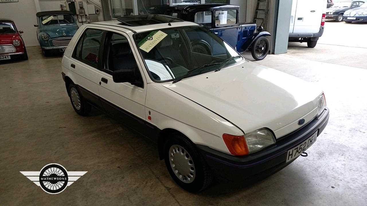 Lot 560 - 1990 FORD FIESTA GHIA