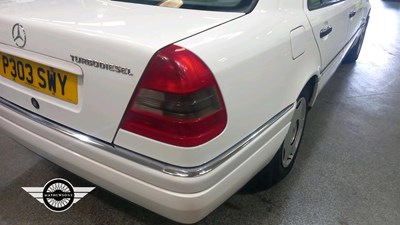 Lot 792 - 1996 MERCEDES C250 ELEGANCE TD AUTO