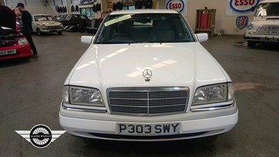 Lot 792 - 1996 MERCEDES C250 ELEGANCE TD AUTO