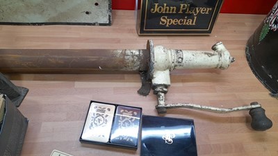Lot 269 - ASSORTMENT OF MEMORABILIA ITEMS PROCEEDS TO CHARITY