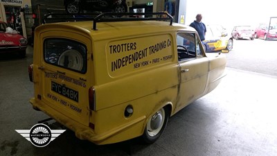 Lot 820 - 1971 RELIANT SUPER VAN 3