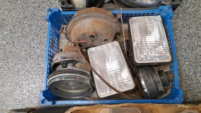 Lot 109 - 5 X BOXES OF VARIOUS LAMPS