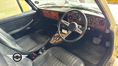 Lot 866 - 1972 TRIUMPH STAG AUTO