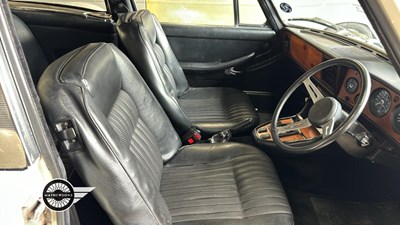 Lot 866 - 1972 TRIUMPH STAG AUTO