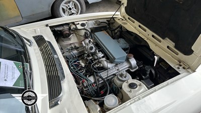 Lot 866 - 1972 TRIUMPH STAG AUTO