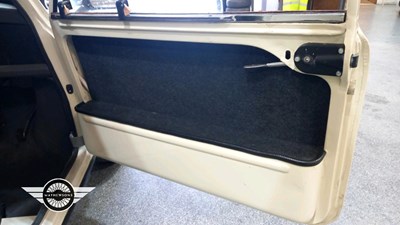 Lot 718 - 1982 AUSTIN MORRIS MINI 95L