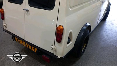 Lot 718 - 1982 AUSTIN MORRIS MINI 95L