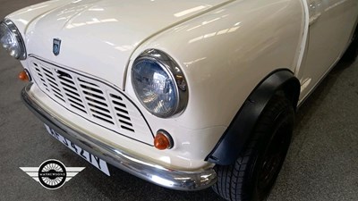 Lot 718 - 1982 AUSTIN MORRIS MINI 95L