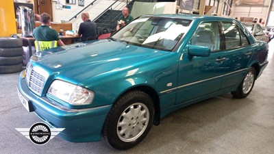 Lot 348 - 1998 MERCEDES C200 ELEGANCE AUTO