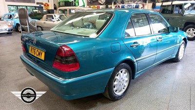 Lot 348 - 1998 MERCEDES C200 ELEGANCE AUTO