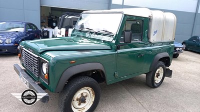 Lot 892 - 2005 LAND ROVER DEFENDER 90 TD5