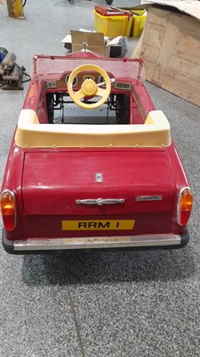 Lot 345 - CHILDS SHARNA ROLLS ROYCE BATTERY POWERED CAR