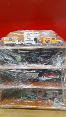 Lot 773 - WALL DISPLAY SHELVES COMPLETE WITH MODELS