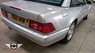 Lot 410 - 2001 MERCEDES SL280 AUTO