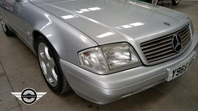 Lot 410 - 2001 MERCEDES SL280 AUTO